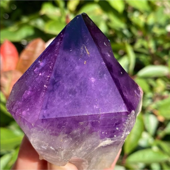 Accessories - ✨Charged✨ 200 gram Natural amethyst point